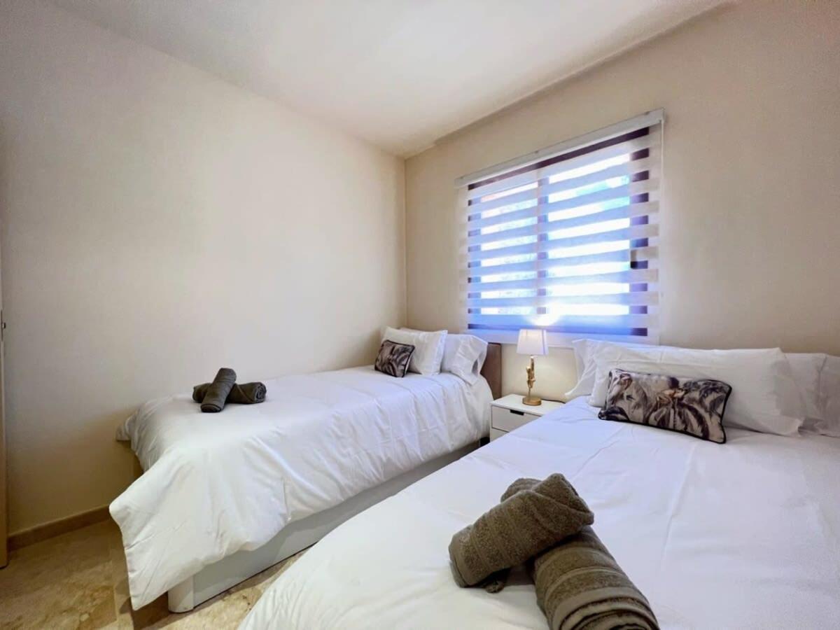 Modern 2 Bedroom Beachside Apartment Nr72 Los Alcázares Buitenkant foto