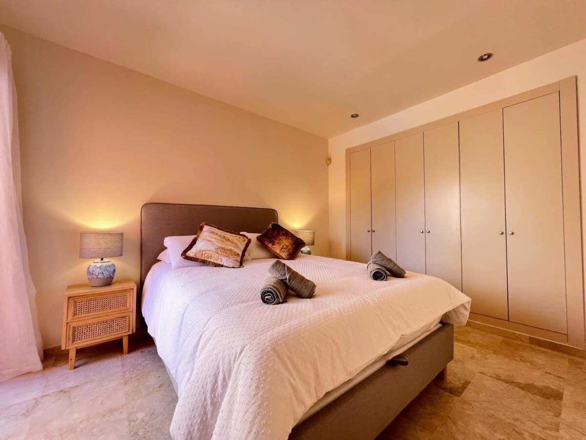 Modern 2 Bedroom Beachside Apartment Nr72 Los Alcázares Buitenkant foto
